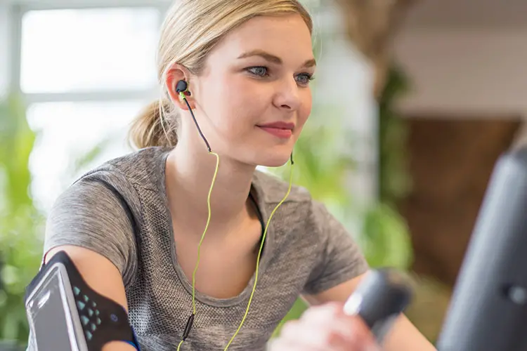 Hama 00184077 Bluetooth Earphone Freedom Light Instruction Manual