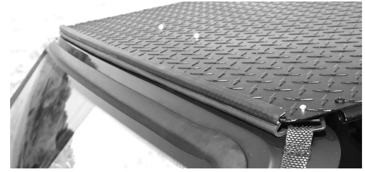 FALCON RIDGE Oreion Epic Black Diamond Plate Hard Top fig 5