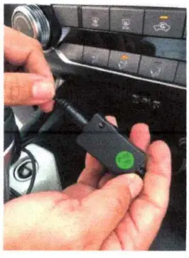 AIE-USBCDPLAY1DLX-Universal-Application-Vehicle-CD-Player-FIG-17