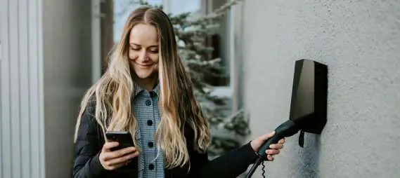 Easee-7.4kW-EV-One-Charging-Unit-Type 2-Black-1