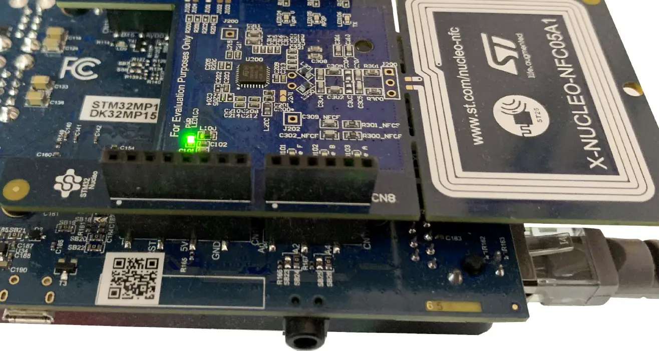 St Um2766 X-linux-nfc5 Package For Developing Nfc/rfid Reader User Manual