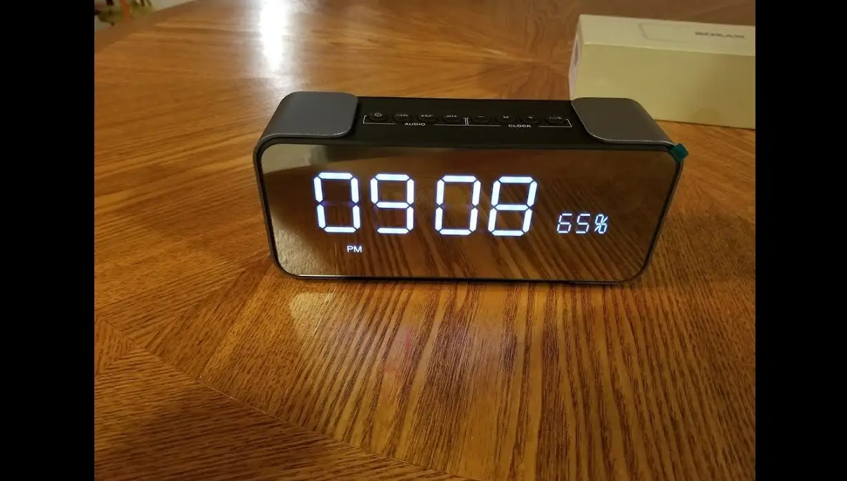 Guangzhou Ezvalo Technology Csd01 Alarm Clock Speaker Dock User Manual Guangzhou Ezvalo Technology Csd01 Alarm Clock Speaker Dock User Manual