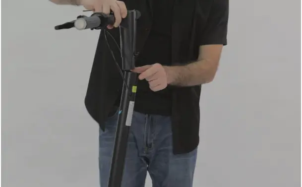 DAXYS Bandicoot Electric Kickscooter - Assembly Instructions 10