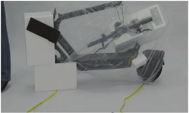 DAXYS Bandicoot Electric Kickscooter - Assembly Instructions 2
