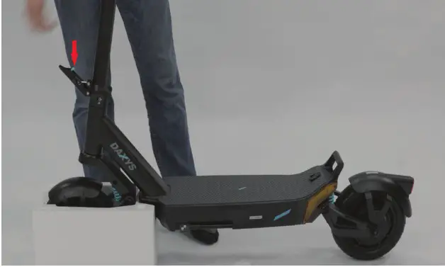 DAXYS Bandicoot Electric Kickscooter - Assembly Instructions 5