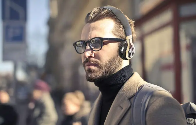 Crystal Audio Bt-01 On-ear Headphones User Manual