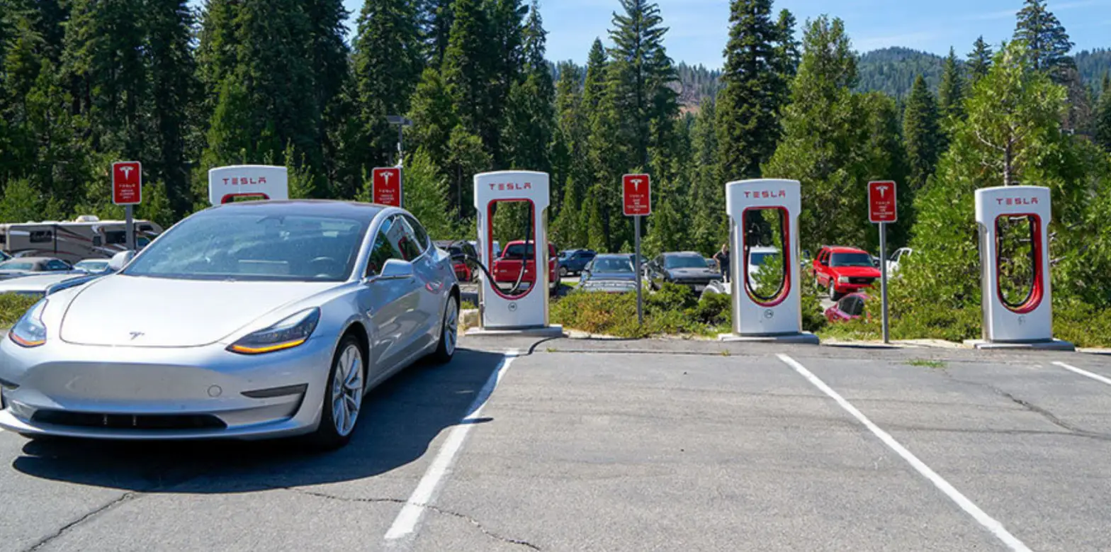 Eversource Connecticut Electric Vehicle (ev) Charging Program User Guide Eversource Connecticut Electric Vehicle (ev) Charging Program User Guide