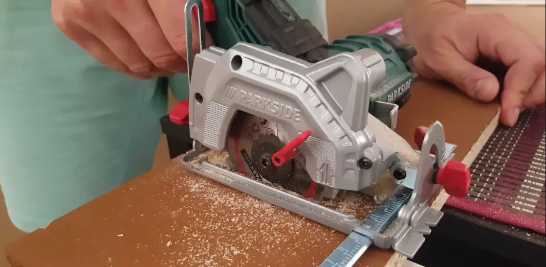 Parkside 356347 Cordless Circular Saw Instruction Manual