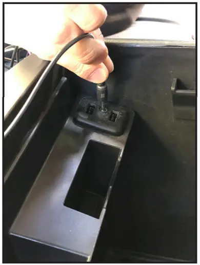 Rear Seat Entertainment (RSE) wiring connections