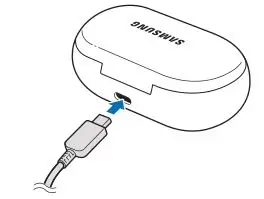 Samsung Galaxy Earbuds - Connect the USB cable to the charger