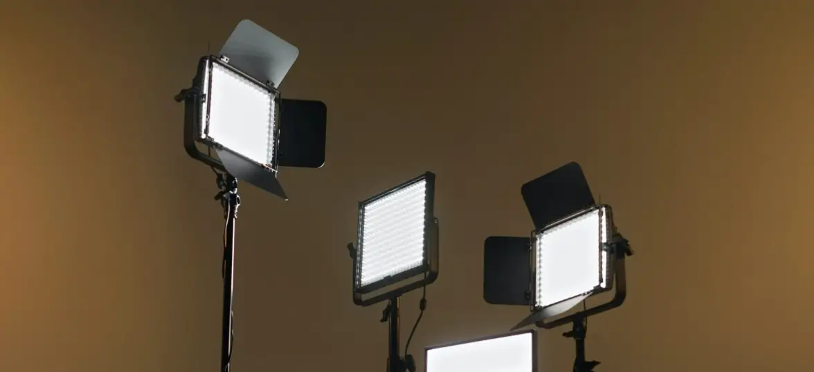 Eurolite Led Pll-168 Cw/ww Daylight Spotlight User Manual Eurolite Led Pll-168 Cw/ww Daylight Spotlight User Manual