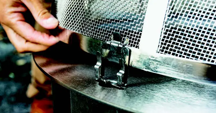 BREEO-X -Series-Spark-Screen-02