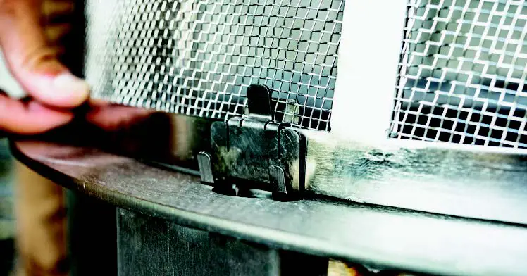 BREEO-X -Series-Spark-Screen-03