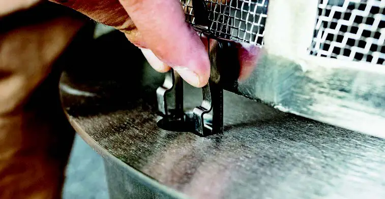 BREEO-X -Series-Spark-Screen-04