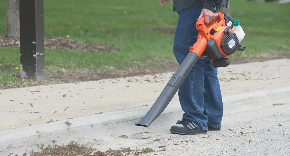 Husqvarna 125b Series Leaf Blower Instruction Manual Husqvarna 125b Series Leaf Blower Instruction Manual