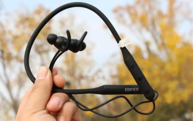 Edifier W280nb Bluetooth Sport Headset With Active Noise Cancellation User Manual