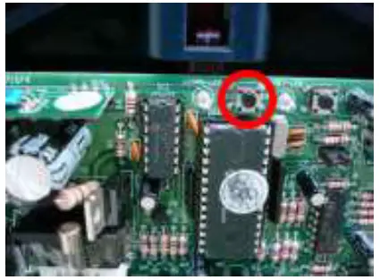 motepro MK700 Forza Red Garage Remote FIG 2