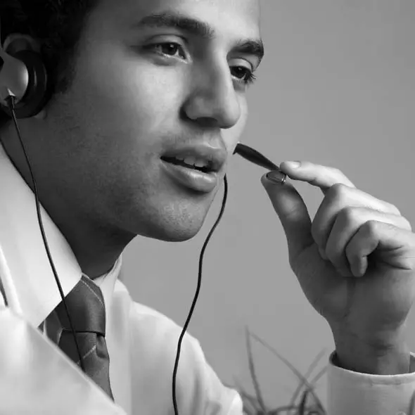 Honeywell-RTHL3550-Non-programmable-Thermostat-01