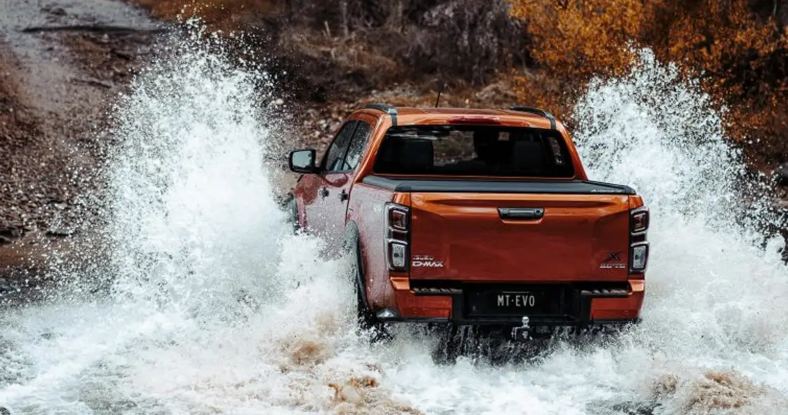 Mountain Top Apmtevomfo90hb01 Evo Global Roll Cover Owner's Manual Mountain Top Apmtevomfo90hb01 Evo Global Roll Cover Owner's Manual