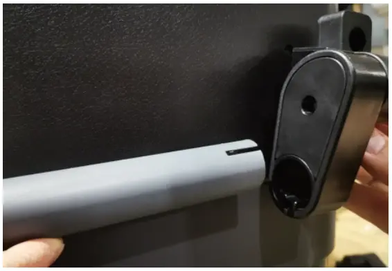 BougeRV E30 Portable Car Refrigerator - Handle Installation 4