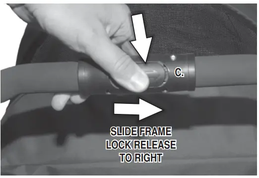PET GEAR No-zip Double Pet Stroller PG8700NZ -FOLDING THE STROLLER1