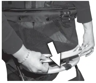 PET GEAR No-zip Double Pet Stroller PG8700NZ -TO SECURE COMPARTMENT TO FRAME2