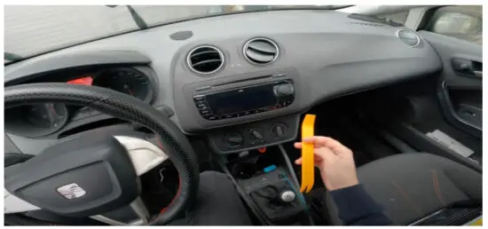 AVISON Sat Nav for Seat Ibiza 7 Inch Car Radio - figure 1