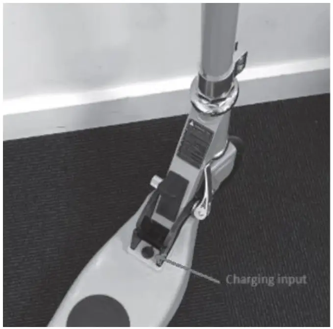 denver-SCK-5310-Electric-Scooter-FIG-10