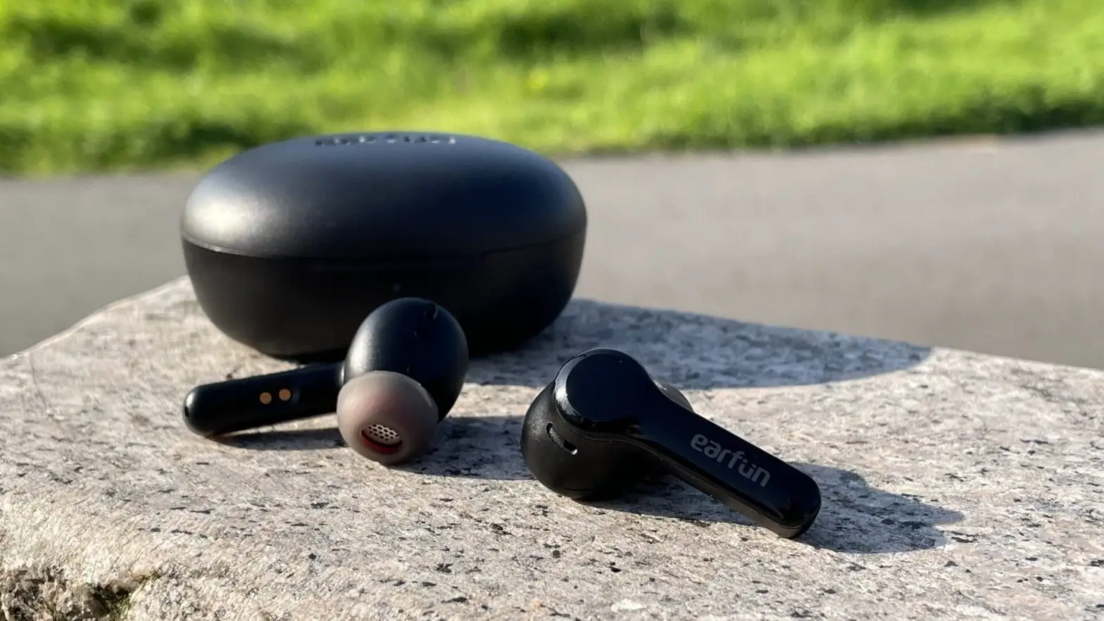 Earfun 6974173980084 True Wireless Earbuds User Manual