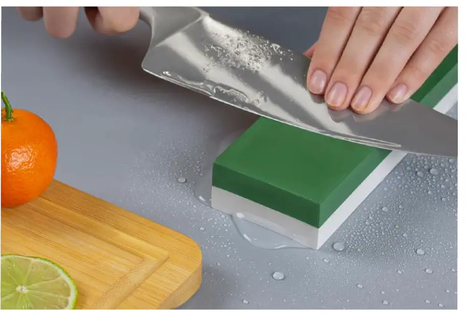 ROYAL-Knife-Sharpening-Stone-Kit-FIG-9