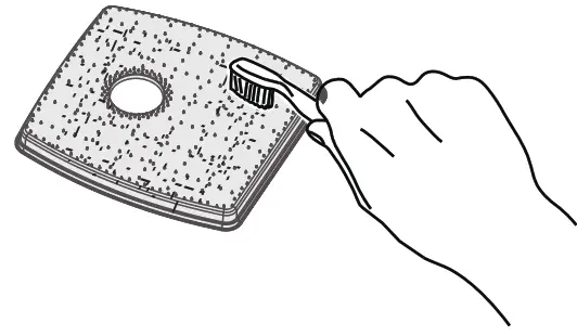 ADDA M680GMA Robotic Vacuum Cleaner - ristle brush