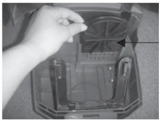 HYUNDAI VC 005 Vacuum Cleaner Cleaning And Maintenance