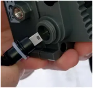 INSTALLING AND CONNECTING THE CELL-LINK 6