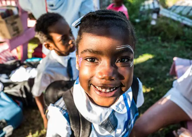 glo 558113 Take Home Wireless Teeth Whitening Device Kit - figure 12