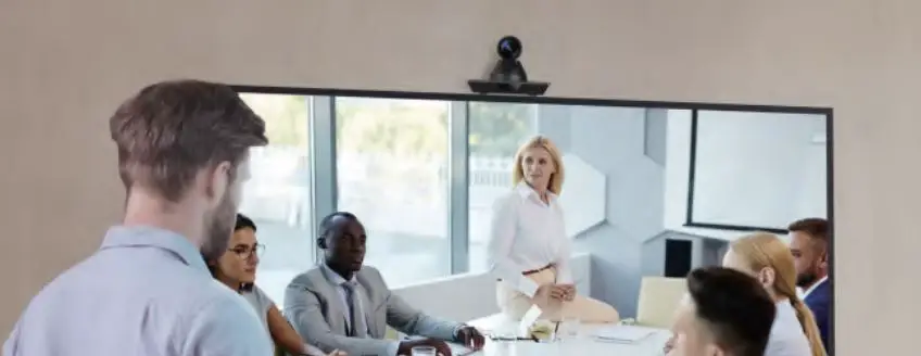 MAXHUB UC P10 HD 1080p USB PTZ Camera User Guide - Meeting room