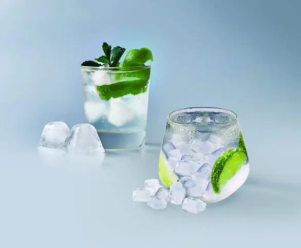 Smart 4-Door Flex Refrigerator with Beverage Center and Dual Ic-e Dual Ice Maker with Ice Bites