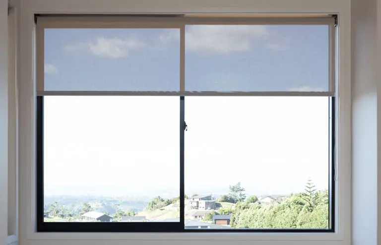betta Roller Blinds and Sunscreen Blinds-fig1