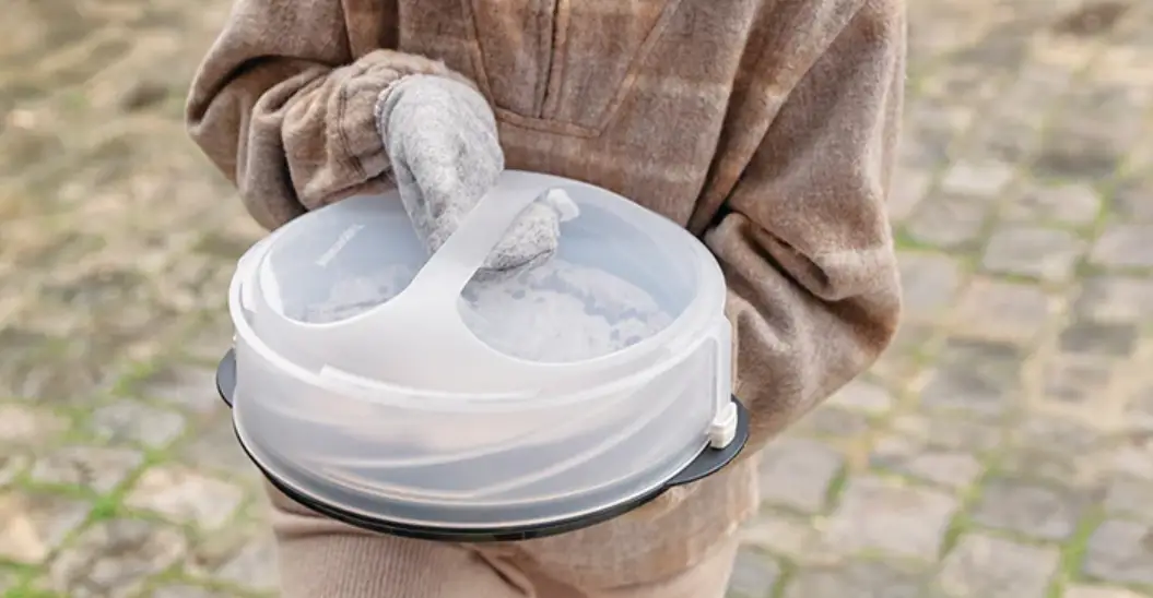 Tupperware H24 Collapsible Cake Taker Instructions