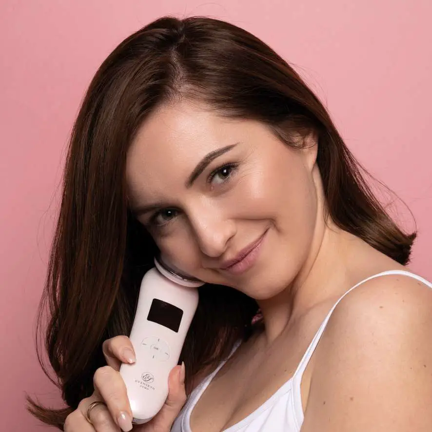 EVENSKYN-LUMO-0013-Anti-Aging-Skin-Tightening-Device-35