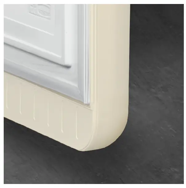 smeg FAB30RSV5 0s Style Silver Retro Fridge Freezer 1