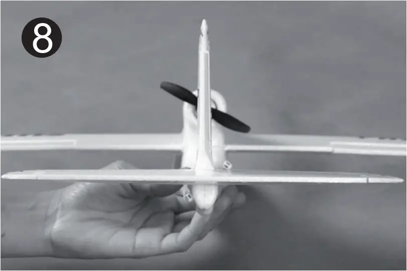 MODSTER Easy Trainer 800 - Mounting the tailplane 8