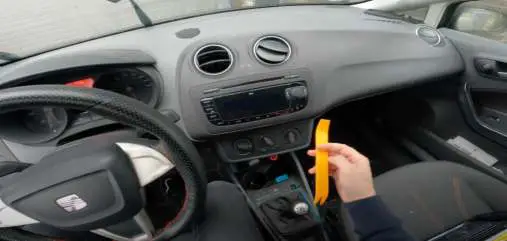 AVISON B07QKDCKS5 DAB Car Radio - figure 1