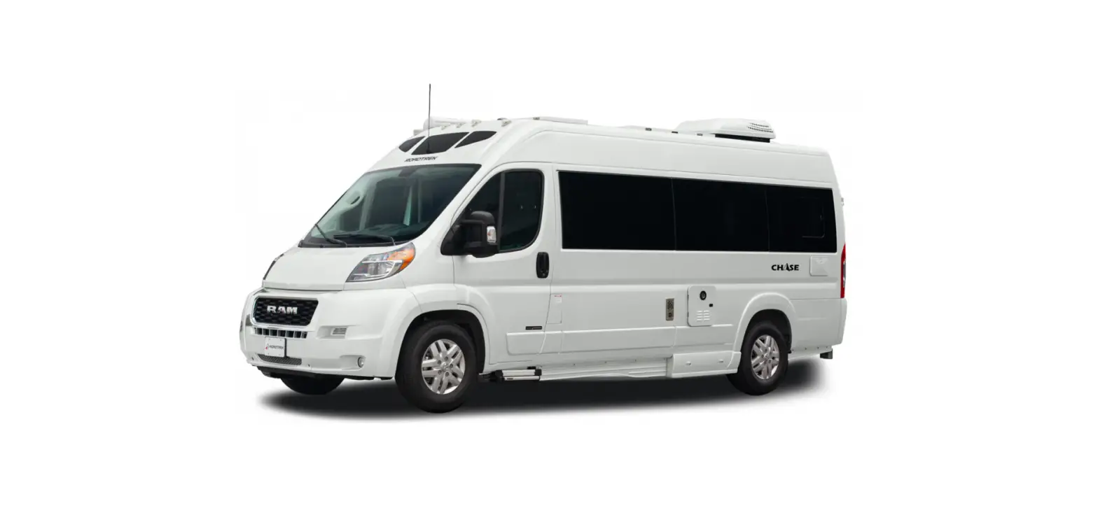 2021 Roadtrek Chase Owners Manual