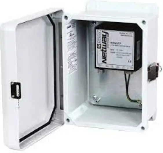 Altronix NetWaySP2P Series 3-Port Ethernet Over Fiber PoE+ Hardened Switches product