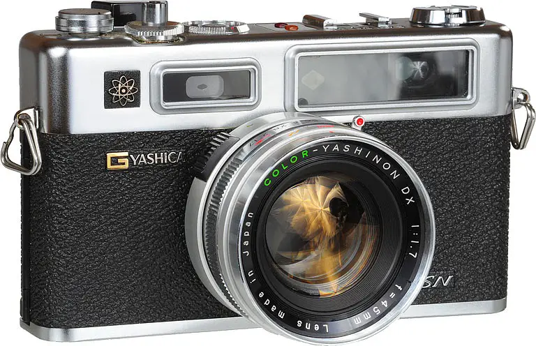 YASHICA ELECTRO 35 Rangefinder Film Camera