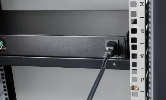 QSFPTEK -S560024T8X-24-Port-Gigabit-Ethernet-L3+-Switch-fig-5