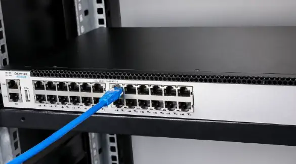 QSFPTEK -S560024T8X-24-Port-Gigabit-Ethernet-L3+-Switch-fig-6