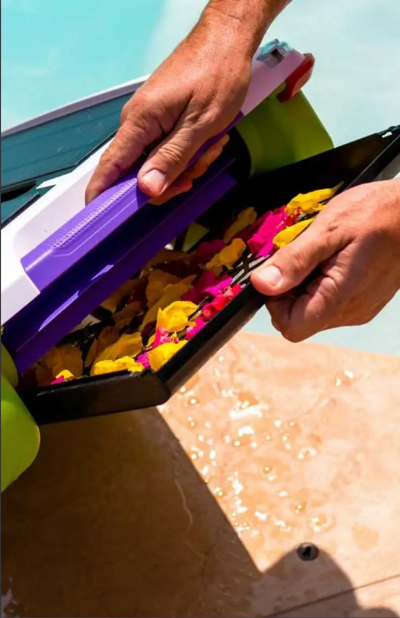 arial CES2021 Robotic Pool Cleaner - fig 5