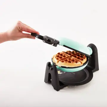 DASH-D-DBWM600-Flip-Belgian-Waffle-Maker-03