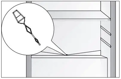 INVENTUM RKK551B Freestanding Retro Cooler Instruction Manual - CLEANING THE LARDER